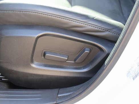 Used 2020 MAZDA CX-5 Touring image 24