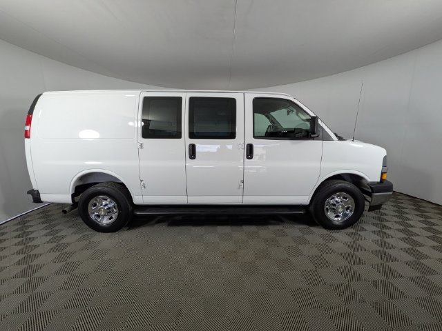 Used 2025 Chevrolet Express 2500 w/ Driver Convenience Package RWD image 28