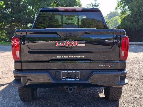 Used 2024 GMC Sierra 1500 AT4X AWD/4WD image 5