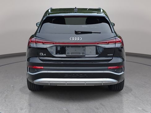 Used 2023 Audi Q4 e-tron Prestige w/ 20" Wheel Package AWD/4WD image 6