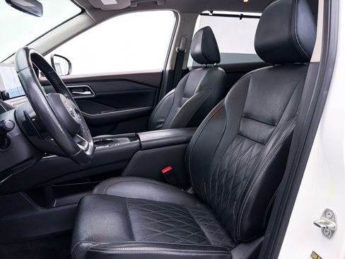 Used 2022 Nissan Rogue Platinum w/ Head-Up Display Package image 21