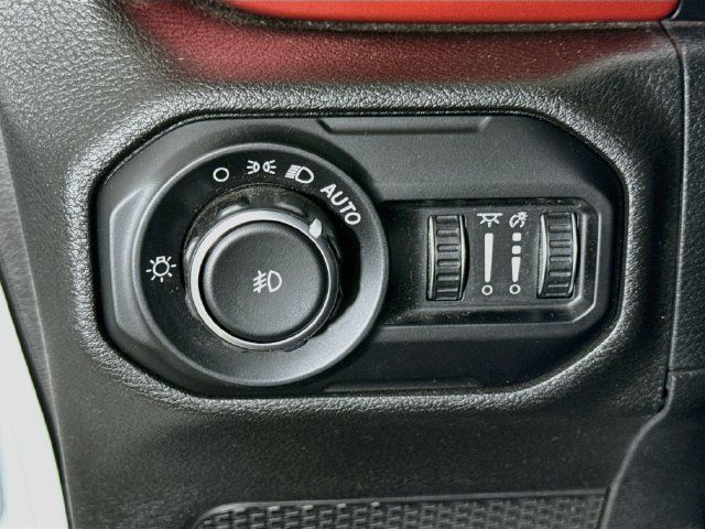 Used 2021 Jeep Wrangler Unlimited Rubicon AWD/4WD image 10