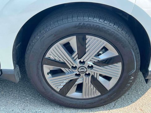 Used 2025 Nissan Murano SL AWD/4WD image 6