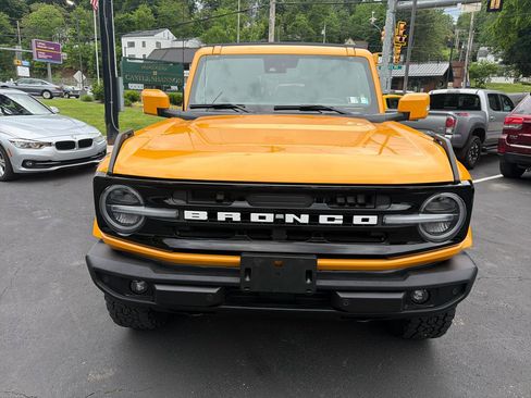 Used 2022 Ford Bronco Outer Banks AWD/4WD image 2
