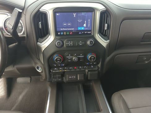 Used 2019 Chevrolet Silverado 1500 LTZ w/ LTZ Premium Package AWD/4WD image 24