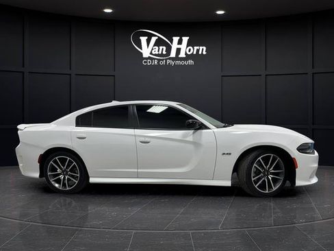 Used 2023 Dodge Charger R/T w/ Plus Group RWD image 8