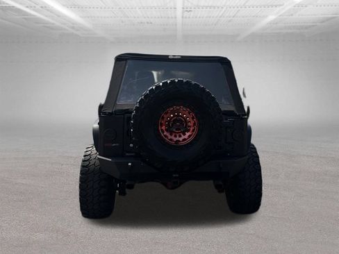 Used 2018 Jeep Wrangler Unlimited Rubicon AWD/4WD image 12