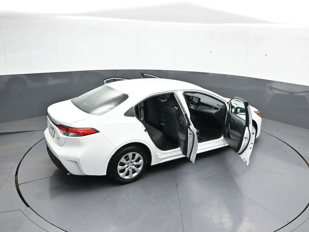 Used 2026 Toyota Corolla LE FWD image 43