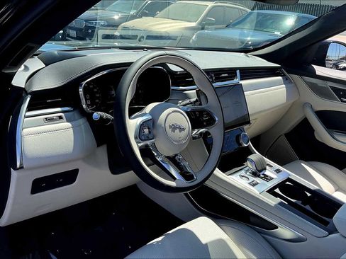 New 2026 Jaguar F-PACE R-Dynamic S image 5