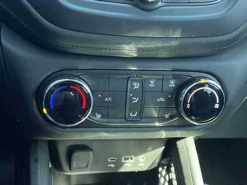 Used 2023 Chevrolet TrailBlazer LT FWD image 19
