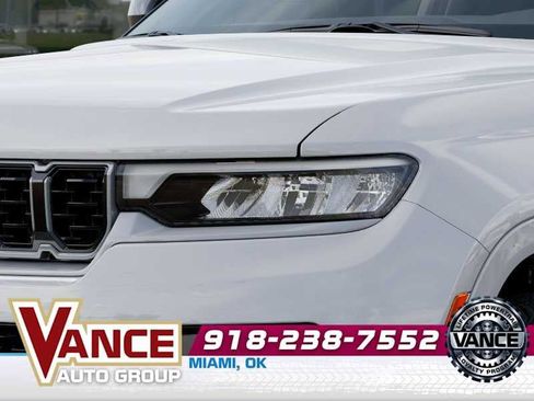 New 2026 Jeep Grand Cherokee L Summit w/ Obsidian Package image 10