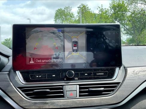 Used 2024 Nissan Altima 2.5 SL image 31