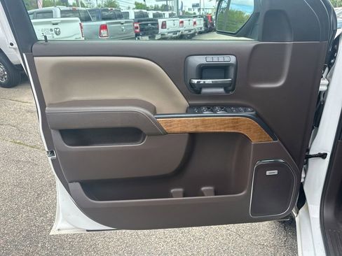 Used 2017 Chevrolet Silverado 1500 LTZ w/ Sport Package AWD/4WD image 17