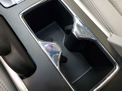 Used 2015 Honda Accord EX-L image 10