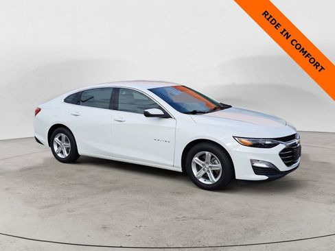 Used 2023 Chevrolet Malibu LS w/ Driver Confidence Package image 1