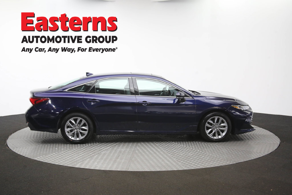 Used 2022 Toyota Avalon XLE w/ Moonroof Package FWD image 47