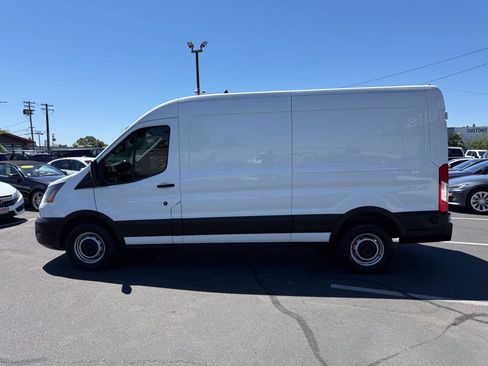 Used 2020 Ford Transit 250 Medium Roof RWD image 4