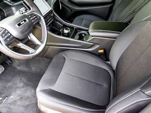 New 2025 Jeep Grand Cherokee L Laredo w/ Luxury Tech Group I image 10