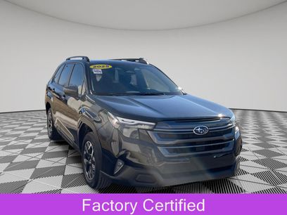 Used 2025 Subaru Forester Premium w/ Convenience Package #1