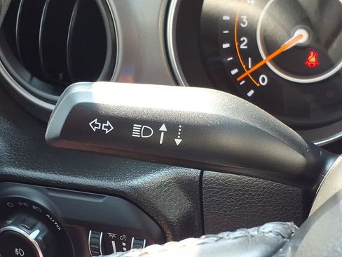 Used 2022 Jeep Wrangler Sport AWD/4WD image 24