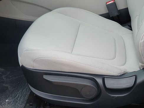 New 2026 Hyundai Tucson SE FWD image 16