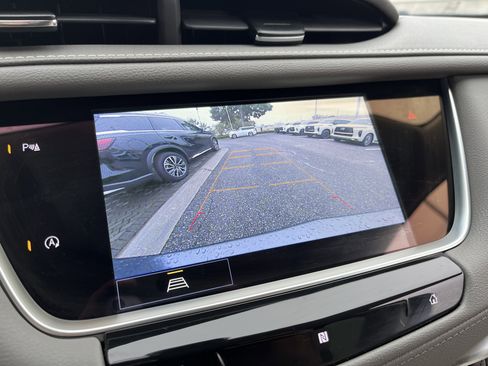 Used 2021 Cadillac XT5 Premium Luxury image 25