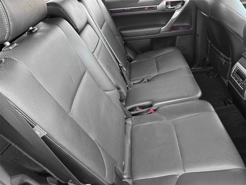 Used 2017 Lexus GX 460 image 28