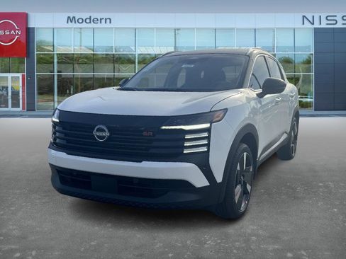 New 2026 Nissan Kicks SR image 1