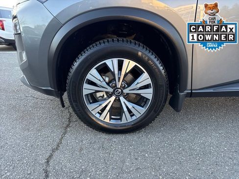 Used 2021 Nissan Rogue SV w/ Premium Package image 31