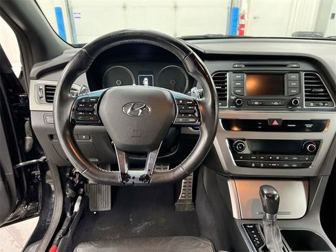Used 2015 Hyundai Sonata Sport 2.0T image 11