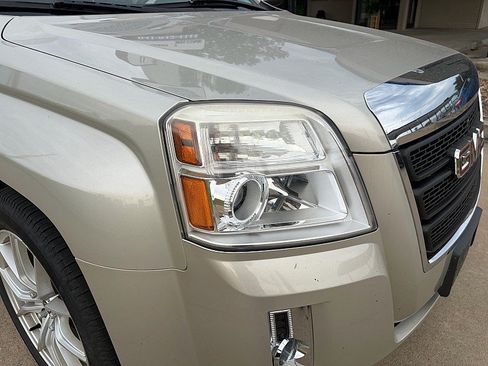 Used 2014 GMC Terrain SLE w/ Convenience Package AWD/4WD image 7
