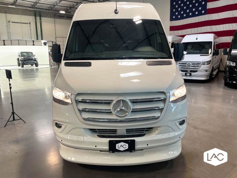 Used 2022 Mercedes-Benz Sprinter 3500 image 40