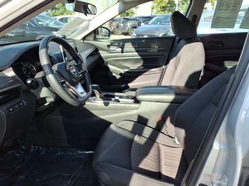 Certified 2024 Nissan Altima 2.5 SV image 19