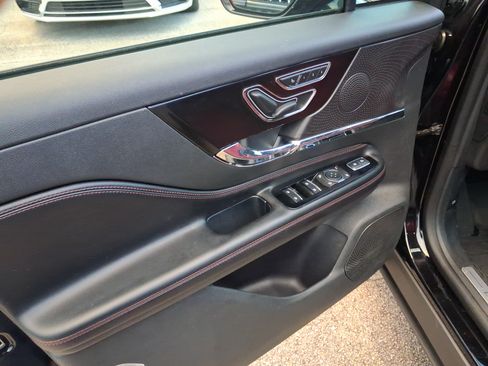 Certified 2023 Lincoln Corsair Reserve w/ Jet Appearance Package FWD image 13
