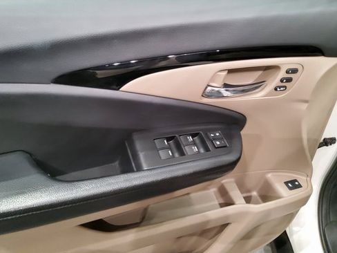 Certified 2017 Honda Pilot Touring image 46