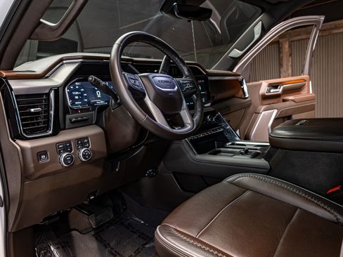 Used 2024 GMC Sierra 2500 Denali w/ Denali Reserve Package image 16