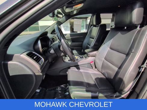 Used 2019 Jeep Grand Cherokee Limited AWD/4WD image 20