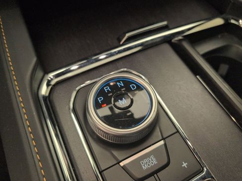 Used 2023 Ford Expedition Platinum image 23