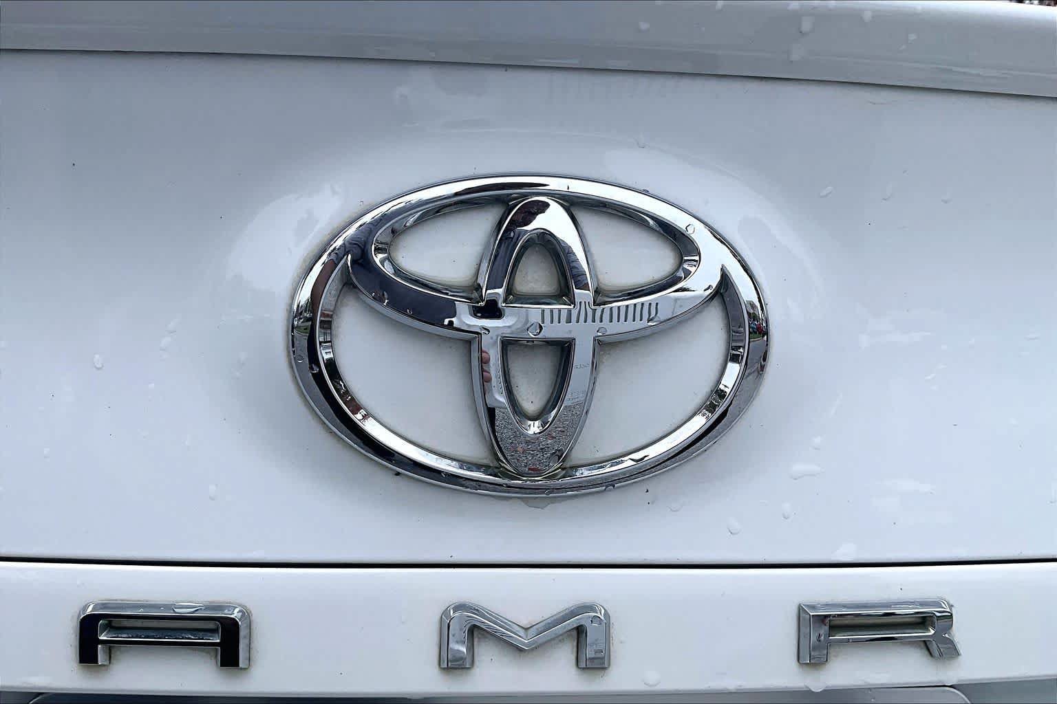 Used 2023 Toyota Camry SE FWD image 30
