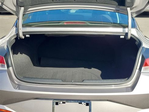 Certified 2023 Hyundai Elantra SEL image 9