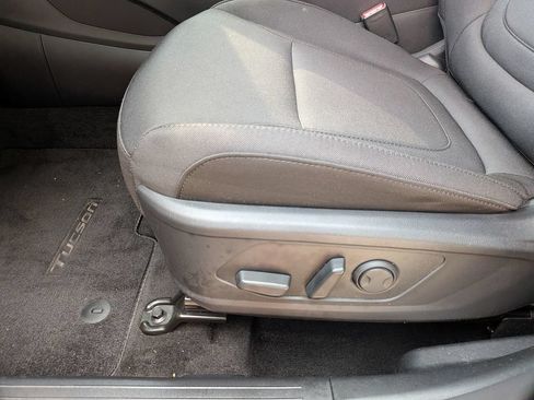 Used 2023 Hyundai Tucson SEL FWD image 16