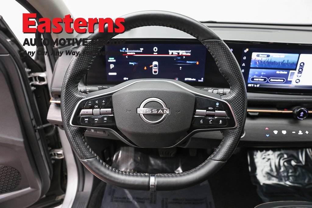 Used 2023 Nissan Ariya FWD image 11