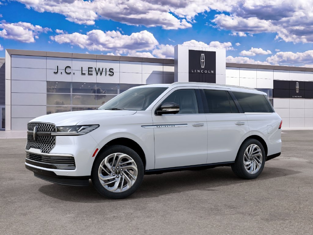 New 2027 Lincoln Navigator Reserve RWD image 3