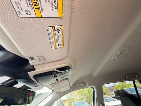 Used 2024 Subaru Outback Premium AWD/4WD image 19