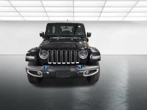 Used 2023 Jeep Wrangler Unlimited Sahara w/ Cold Weather Group AWD/4WD image 10
