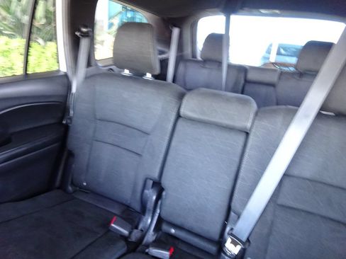 Used 2022 Honda Pilot Sport image 14