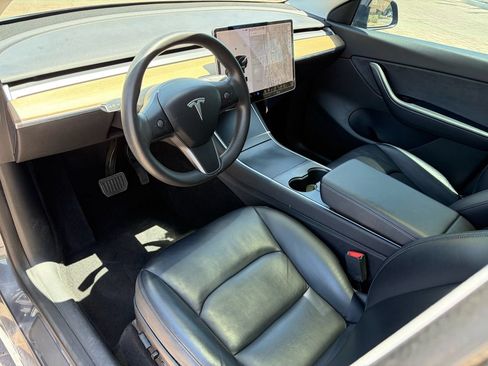 Used 2020 Tesla Model Y Long Range AWD/4WD image 8