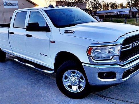 Used 2021 RAM 2500 Tradesman w/ Chrome Appearance Group image 4