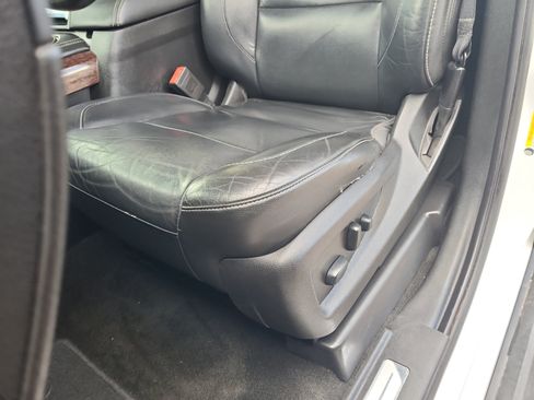 Used 2018 GMC Yukon SLT AWD/4WD image 15