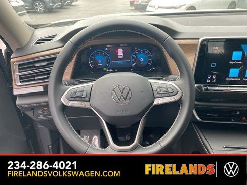 New 2026 Volkswagen Atlas SE image 27